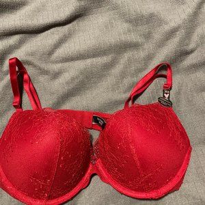 Victoria's Secret Bombshell Push Up Bra 36B NWT